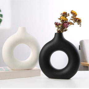 Circular Hollow Nordic Ceramic Vase