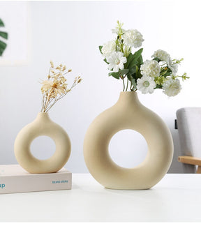 Circular Hollow Nordic Ceramic Vase