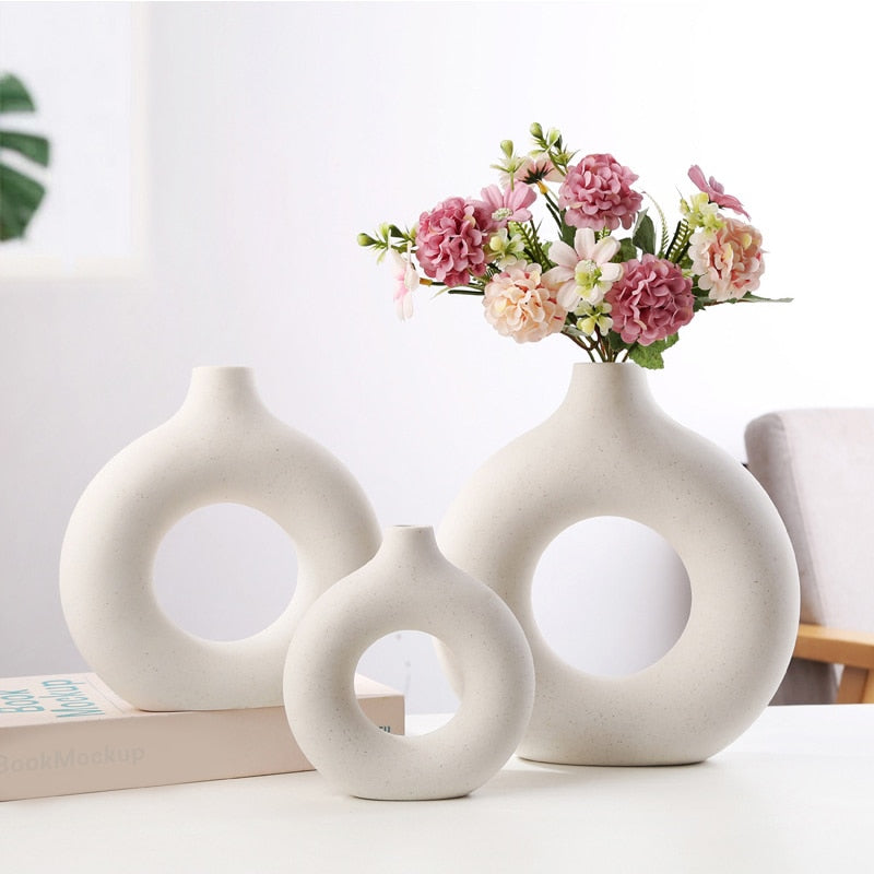 Circular Hollow Nordic Ceramic Vase